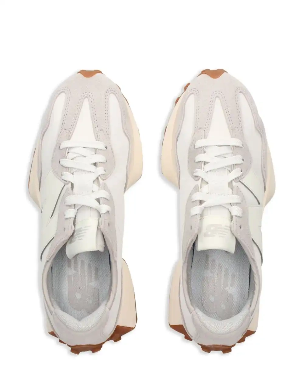 Balance Moyen'  New 327 'Medium sneakers 0519